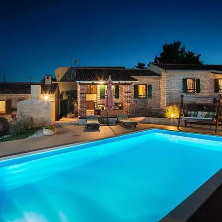 Tea Holiday home Posedarje