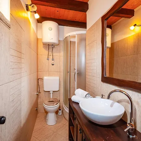 Semesterbostad Tea *